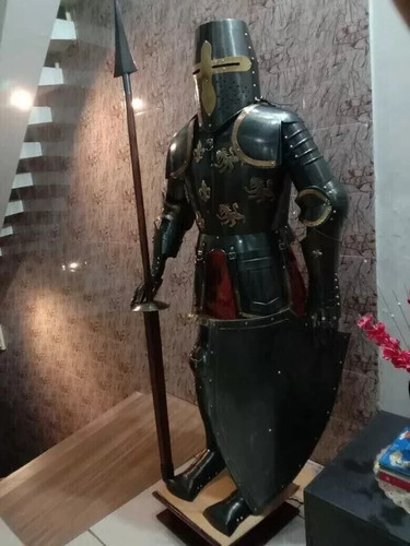 Medieval black knight wearable - black,